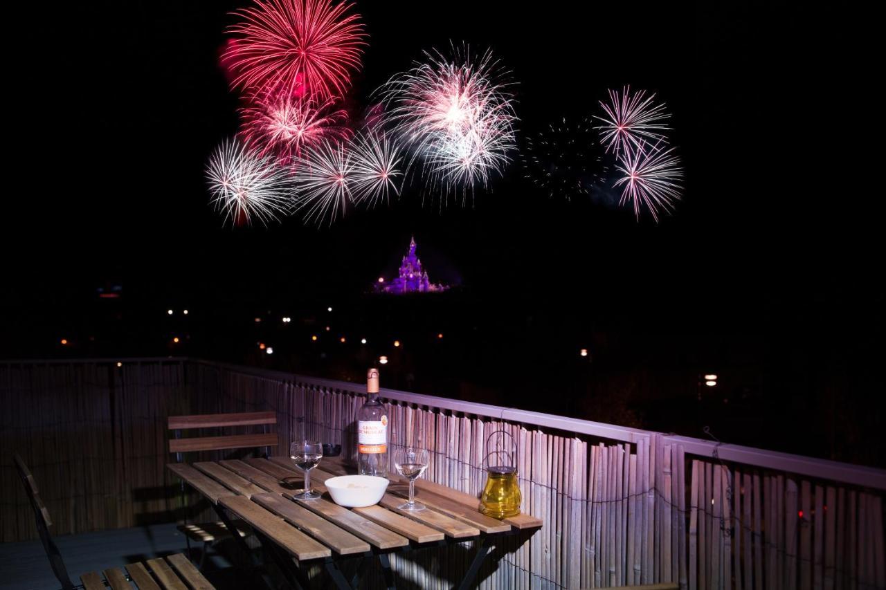 J-Mo Home - Chessy - Magnifique Vue Sur Le Chateau Exterior photo